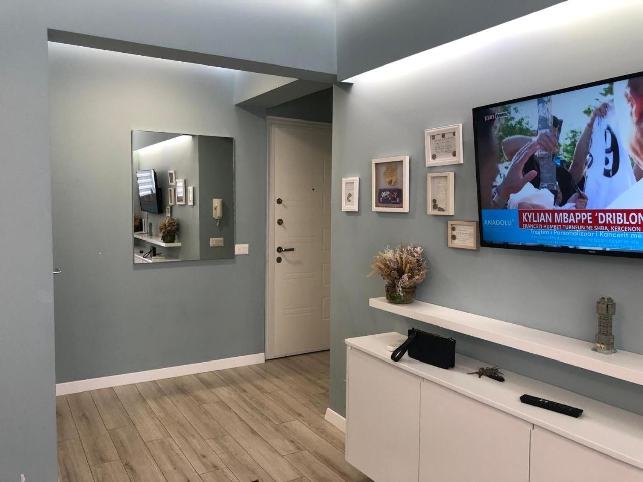 Comfort In Center Apartment
